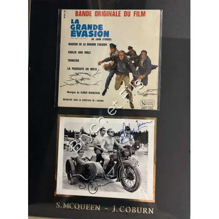 Pochette "LA GRANDE EVASION"  avec photo dédicacée par Steve Mc Queen et James Coburn                                     