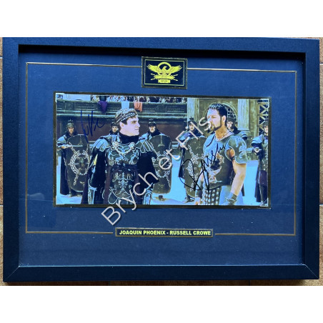 Photos"HALLE BERRY-PIERCE BROSNAN-SEAN CONNERY-URSULA ANDRESS" color photo autographed