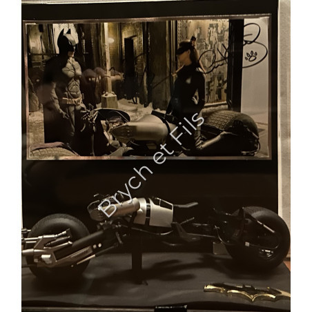 "BATMAN-CATWOMAN" photo dédicacée, maquette et badge