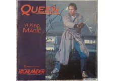 "QUEEN" 45rpm vinyl with signtures of the group and Christophe Lambert