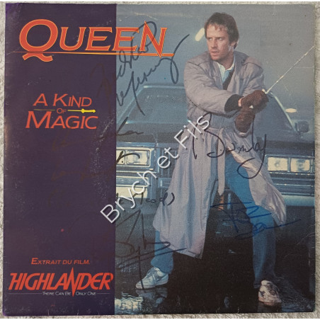 "QUEEN" 45rpm vinyl with signtures of the group and Christophe Lambert