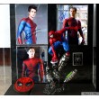 "SPIDER MAN" 3 photos dédicacées , figurine et logo