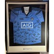 O'Neills jersey signed by the team